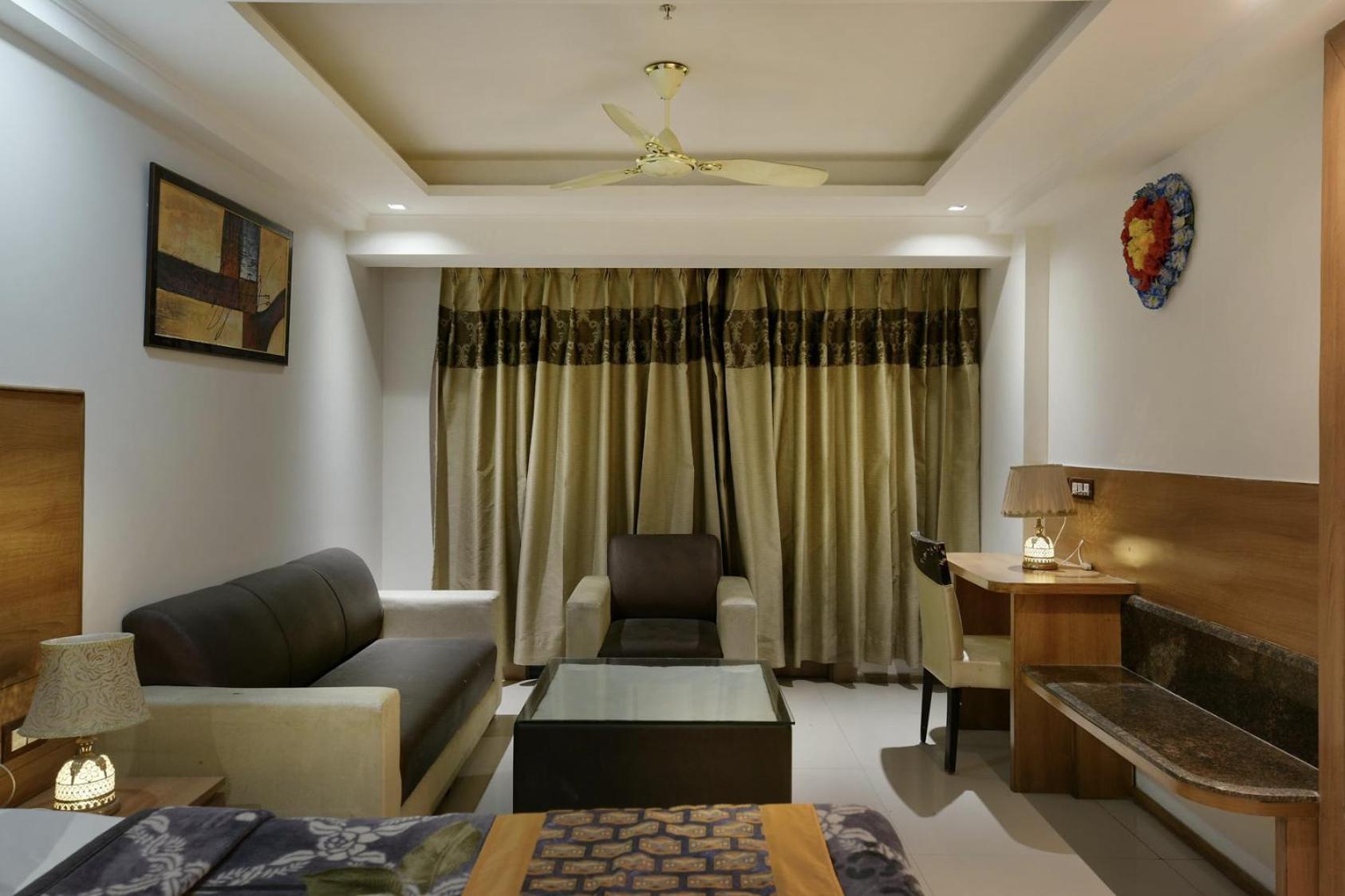 Hotel Lotus Paradise - Banquet & Dining - Near Murthal Sukhdev Rāi Exterior foto